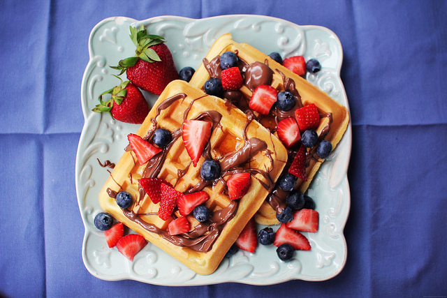 nutella and berries waffles